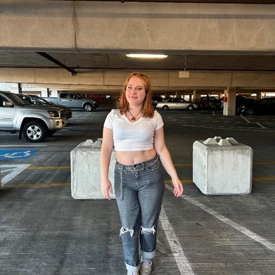 Lauren (laurenfromseattle) Header Photo Added 2025-12-02