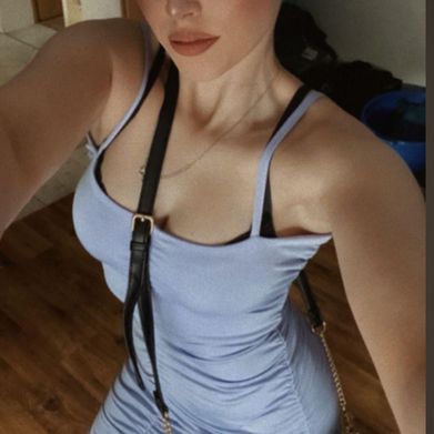 Jenni (jennifer.loco) Header Photo Added 2025-02-21