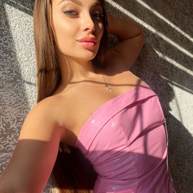 Sophia Reed 🌸 Added Photo on 2025-01-07