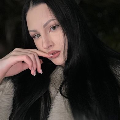 Reese 🖤 (itsreeese) Profile Photo Added 2025-07-23