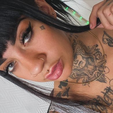 Rosi Moore (rosi.moore) Profile Photo Added 2025-06-10