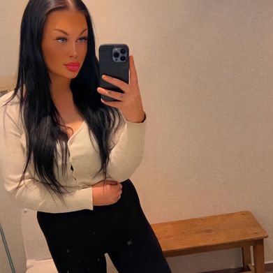 naja (najaskourup) OnlyFans Profile Image