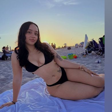 X💋 (xeinaa) Header Photo Added 2025-08-02