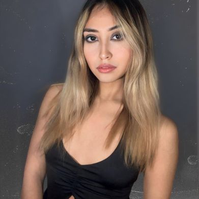 OnlyFans Model VIPLeenaWhite (vip_leena_white) Profile Image