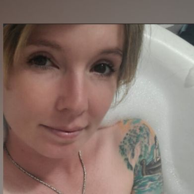 OnlyFans Model Michelle Earles (chellebellegogo) Profile Image