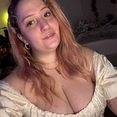 Rose 🩷(´• ω •`) (biggyrose) Profile Photo Added 2025-03-22