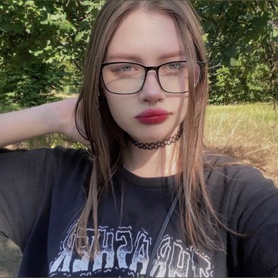 Yumi (yumi_chiangirl) Header Photo Added 2025-02-19