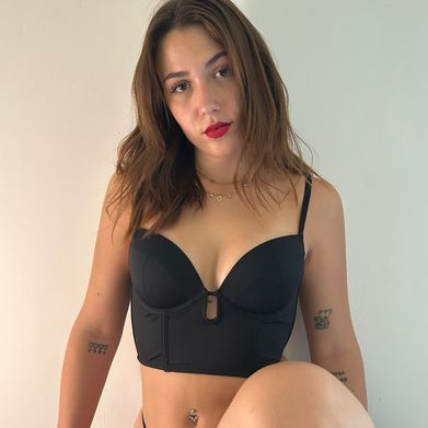 Maéva🌶️ (maevaspicy) Profile Photo Added 2025-06-24