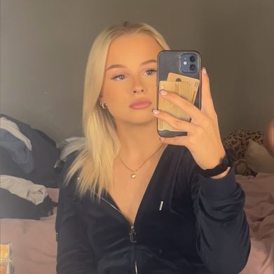 Aurora Sky (auroraskyvip) Profile Photo Added 2025-07-25