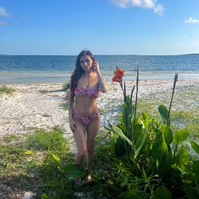 Turquoise Gypsy 🌺🫧 (officialturquoisegypsy) Header Photo Added 2025-05-25