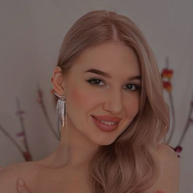 Luna 💎 (iam_luna18) Profile Photo Added 2025-05-15