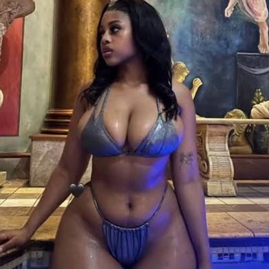 Pearly (juicy_pearly) OnlyFans Profile Image