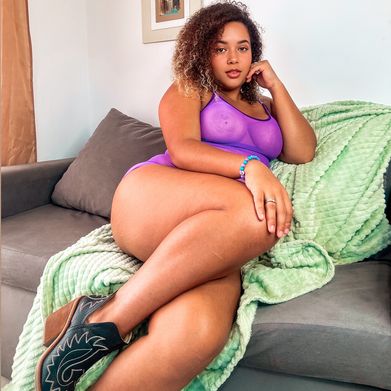 𝐿𝒶𝓇𝒾𝓈𝓈𝒶🎄 𝑩𝑹𝑬𝑬𝑫 𝑴𝑬  💦 Added Photo on 2025-04-16