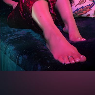 Champagne Soles🍾 (champagnesoles) Header Photo Added 2025-10-04