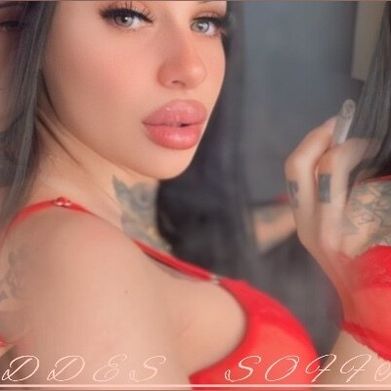 MISS SOFFIA  👸🏻 (latinnmodel) Header Photo Added 2025-12-04