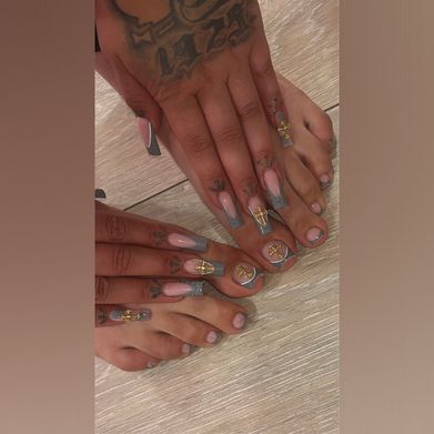 Voluptuous Vixen (voluptuousvxyn) Header Photo Added 2025-09-15