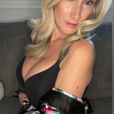 Buffy Bordeaux (buffybordeaux) Profile Photo Added 2025-07-09