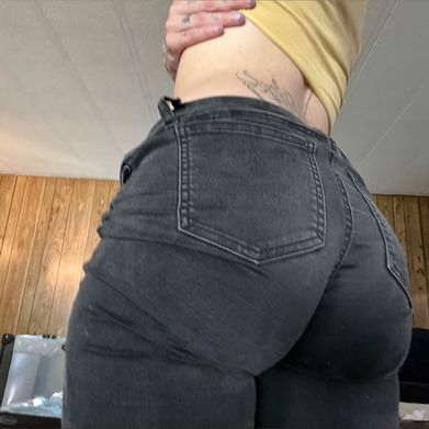 Ena !! (≧◡≦) ♡ (enakayee) Header Photo Added 2024-10-09