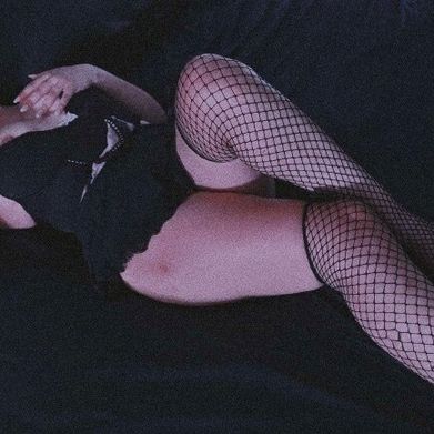 Manda⛓️ (amandaawellss) Header Photo Added 2025-10-29