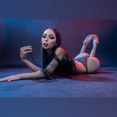 Sabrina💦 (your_sabrina) Header Photo Added 2025-03-04