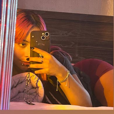 Yuki 🌺 (yukiix) Header Photo Added 2025-09-12