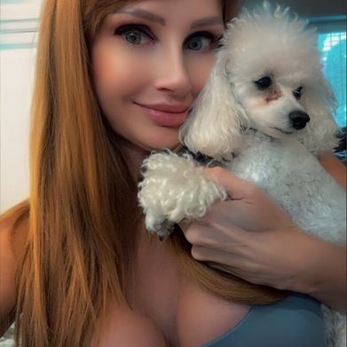 Cupcake Muffin Doll 🫦👩🏻‍🦰🌺🍒🩷🇺🇸 (cupcakemuffindoll) Profile Photo Added 2025-10-24