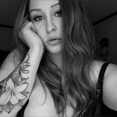 Lily E (lilyevans97) OnlyFans profile photo