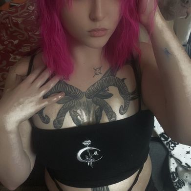 Luna (noboundaries_69) Profile Photo Added 2025-09-25