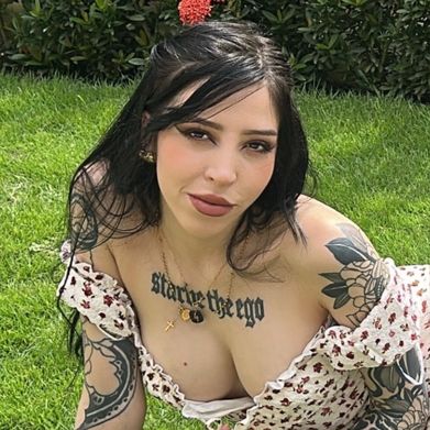 𝕸𝖎𝖘𝖙𝖞 𝕸𝖆𝖞𝖍𝖊𝖒⛓ Added Photo on 2025-07-18