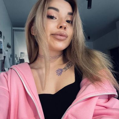 Dari (luxedari) Profile Photo Added 2025-06-03