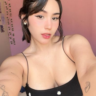 LanaRosie (lana.rosie) Profile Photo Added 2025-03-08