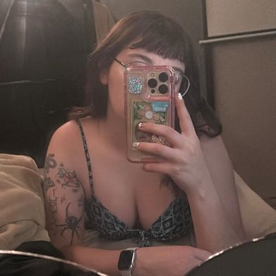 kimi (hlyof) Profile Photo Added 2025-04-17