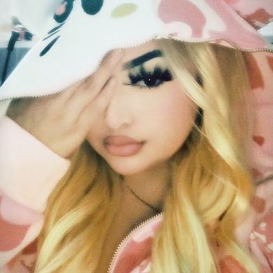 Paulina (paulinaxu) Profile Photo Added 2025-10-10