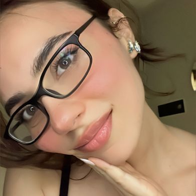 Valentine≽^• ˕ • ྀི≼ (valhala.bby) Profile Photo Added 2025-04-19