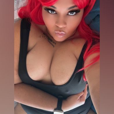 KYLIE CAKES🎁🎄 (pleasingpiscesx) Profile Photo Added 2025-07-08