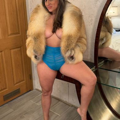 💚💖Antonia Fauna💖💚 (fullbushhotwife) Profile Photo Added 2025-09-07