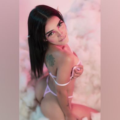 Emmaa (eaddamss) Profile Photo Added 2025-01-13