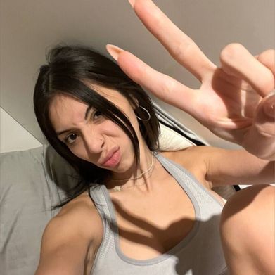 Luli (mialucile) OnlyFans Profile Image