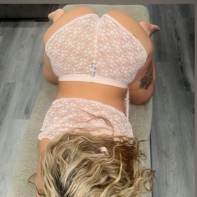 Jess Nicole 🩷 Added Photo on 2025-03-24