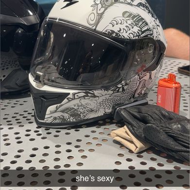 Kissa (onlykissa) Header Photo Added 2025-06-12