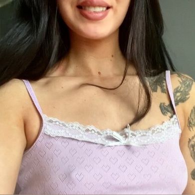 Lavi (laviwest) Header Photo Added 2025-12-01