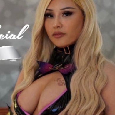 Nikki (msnikkiluxx) Header Photo Added 2024-08-17