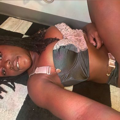 Destiny’s chocolate (chocolatedestinyyyy) Header Photo Added 2025-02-24