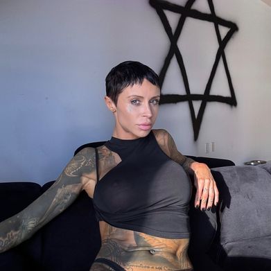 Sasha Beart (notsashabeart) Profile Photo Added 2024-11-21