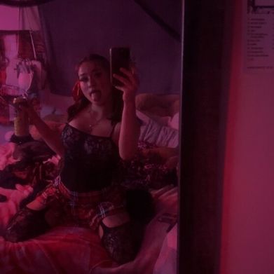 OnlyFans Model Ave (avorylingle) Profile Image