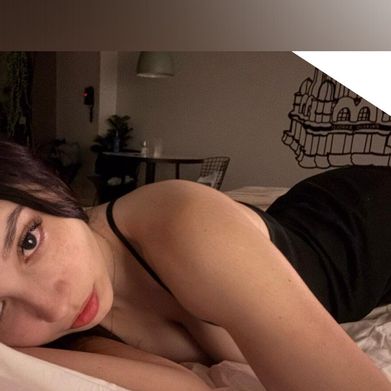 Camila 🌸 (camila766) Header Photo Added 2025-12-05