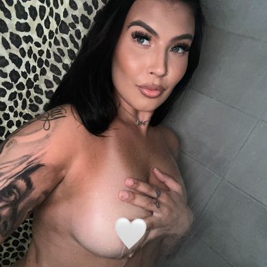 Yourfavbrunette 💋 Added Photo on 2025-01-23