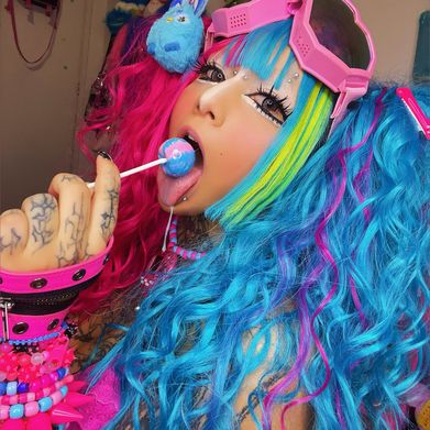 Illu (illufeet) Profile Photo Added 2025-03-17