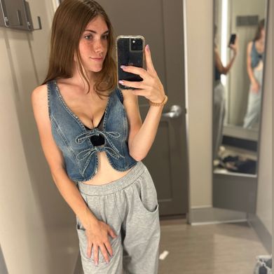 Daisy blue (daisybluebabe) Header Photo Added 2024-09-13