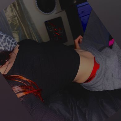 Raquel (makeitraynie) Header Photo Added 2025-09-07